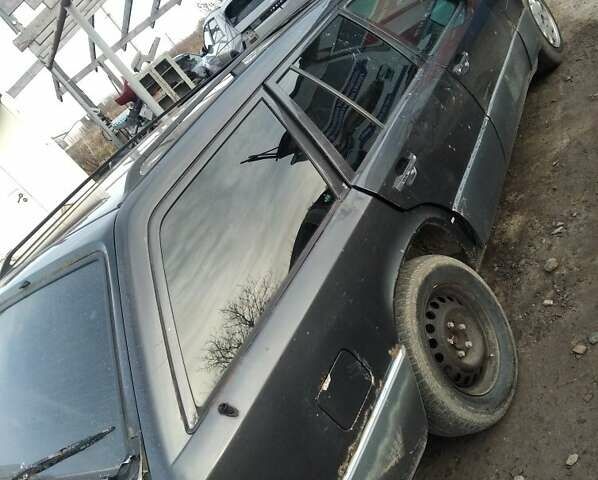 Чорний Мерседес Е-Клас, об'ємом двигуна 2 л та пробігом 511 тис. км за 1200 $, фото 2 на Automoto.ua