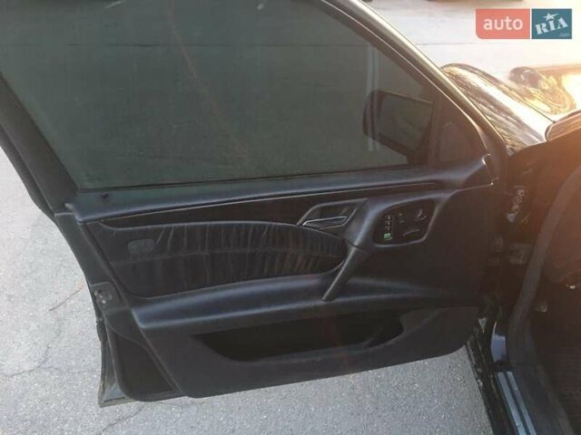 Мерседес Е-Клас 1998 у Вінниці на Automoto.ua Чорний Мерседес Е-Клас, об'ємом двигуна 3.2 л та пробігом 417 тис. км за 4500 $, фото 6 на Automoto.ua