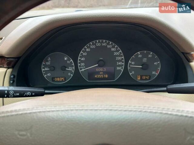 Черный Мерседес Е-Класс, объемом двигателя 3.22 л и пробегом 430 тыс. км за 3990 $, фото 21 на Automoto.ua