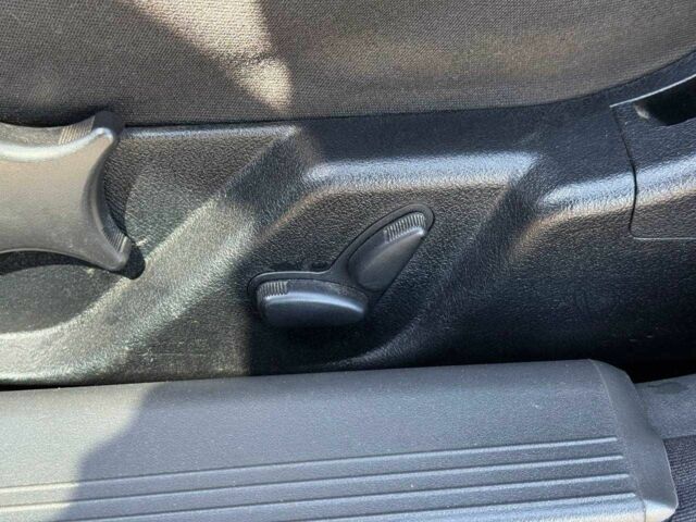 Мерседес Е-Класс 2000 в Кривом Роге на Automoto.ua Черный Мерседес Е-Класс, объемом двигателя 2.2 л и пробегом 442 тыс. км за 6500 $, фото 15 на Automoto.ua