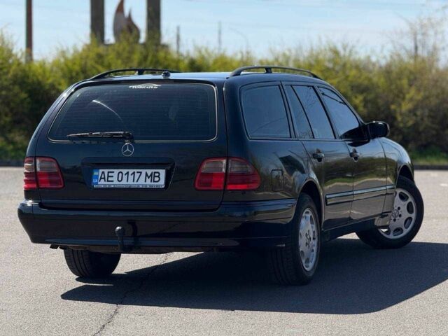 Мерседес Е-Класс 2000 в Кривом Роге на Automoto.ua Черный Мерседес Е-Класс, объемом двигателя 2.2 л и пробегом 442 тыс. км за 6500 $, фото 6 на Automoto.ua