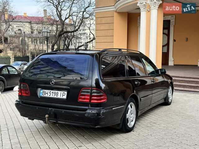 Черный Мерседес Е-Класс, объемом двигателя 3.22 л и пробегом 200 тыс. км за 3900 $, фото 3 на Automoto.ua