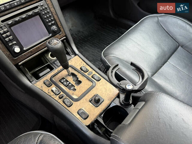 Черный Мерседес Е-Класс, объемом двигателя 3.22 л и пробегом 200 тыс. км за 3900 $, фото 11 на Automoto.ua