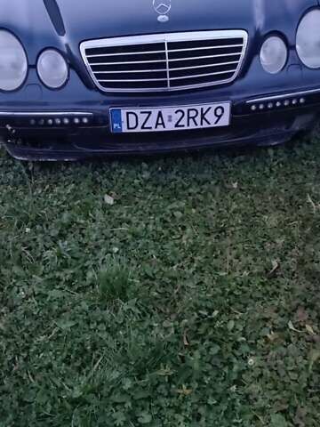 Черный Мерседес Е-Класс, объемом двигателя 3 л и пробегом 3 тыс. км за 2100 $, фото 4 на Automoto.ua