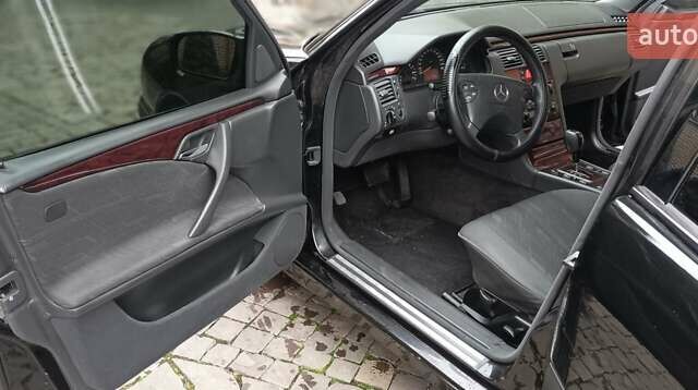 Чорний Мерседес Е-Клас, об'ємом двигуна 2.2 л та пробігом 418 тис. км за 6700 $, фото 12 на Automoto.ua
