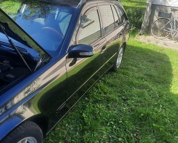 Чорний Мерседес Е-Клас, об'ємом двигуна 3.2 л та пробігом 406 тис. км за 7000 $, фото 5 на Automoto.ua