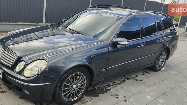 Мерседес Е-Класс 2003 в Самборе на Automoto.ua Черный Мерседес Е-Класс, объемом двигателя 3.2 л и пробегом 295 тыс. км за 7700 $, фото 4 на Automoto.ua