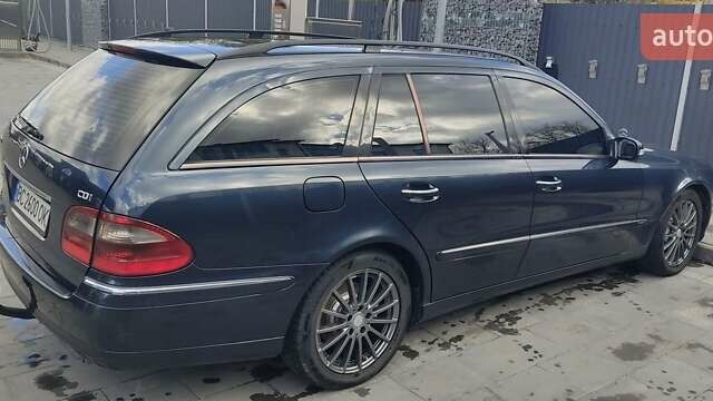 Мерседес Е-Класс 2003 в Самборе на Automoto.ua Черный Мерседес Е-Класс, объемом двигателя 3.2 л и пробегом 295 тыс. км за 7700 $, фото 2 на Automoto.ua