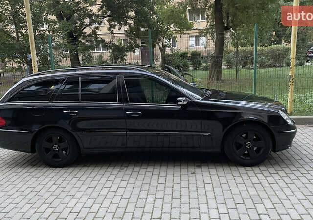 Мерседес Е-Класс 2003 в Ужгороде на Automoto.ua Черный Мерседес Е-Класс, объемом двигателя 2.6 л и пробегом 247 тыс. км за 6200 $, фото 4 на Automoto.ua