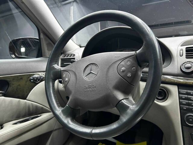 Чорний Мерседес Е-Клас, об'ємом двигуна 2.7 л та пробігом 422 тис. км за 6800 $, фото 12 на Automoto.ua