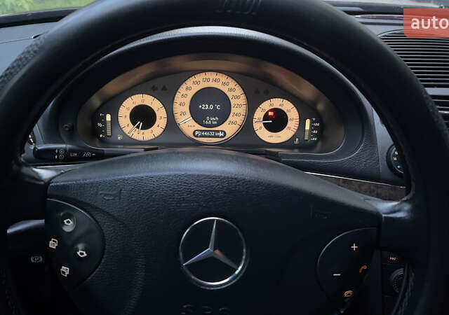Мерседес Е-Класс 2003 в Ужгороде на Automoto.ua Черный Мерседес Е-Класс, объемом двигателя 2.6 л и пробегом 247 тыс. км за 6200 $, фото 2 на Automoto.ua