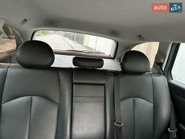 Черный Мерседес Е-Класс, объемом двигателя 3.22 л и пробегом 275 тыс. км за 6500 $, фото 23 на Automoto.ua