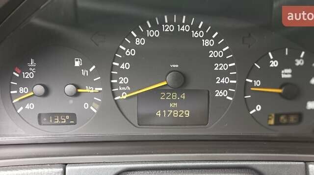 Чорний Мерседес Е-Клас, об'ємом двигуна 2.2 л та пробігом 418 тис. км за 6700 $, фото 15 на Automoto.ua