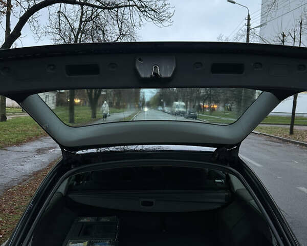 Черный Мерседес Е-Класс, объемом двигателя 2.2 л и пробегом 330 тыс. км за 5200 $, фото 10 на Automoto.ua