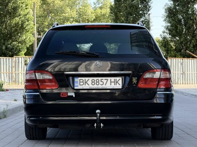 Чорний Мерседес Е-Клас, об'ємом двигуна 2.7 л та пробігом 310 тис. км за 5485 $, фото 4 на Automoto.ua