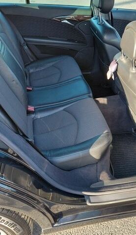 Черный Мерседес Е-Класс, объемом двигателя 1.8 л и пробегом 280 тыс. км за 5999 $, фото 23 на Automoto.ua