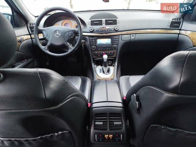 Чорний Мерседес Е-Клас, об'ємом двигуна 3.22 л та пробігом 300 тис. км за 5900 $, фото 16 на Automoto.ua