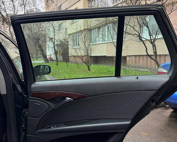 Черный Мерседес Е-Класс, объемом двигателя 2.2 л и пробегом 330 тыс. км за 5200 $, фото 14 на Automoto.ua