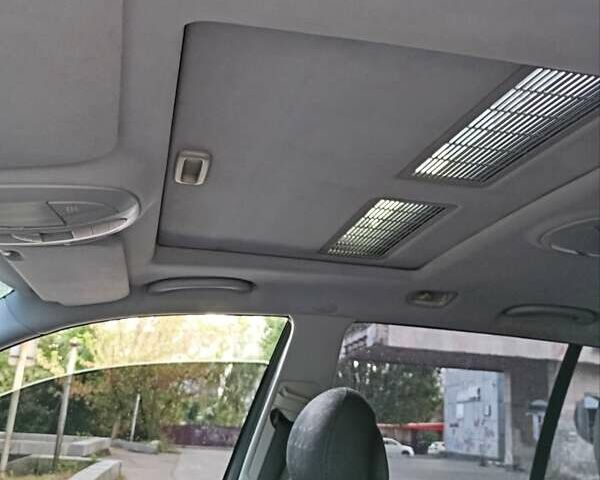 Черный Мерседес Е-Класс, объемом двигателя 2.1 л и пробегом 322 тыс. км за 6699 $, фото 17 на Automoto.ua
