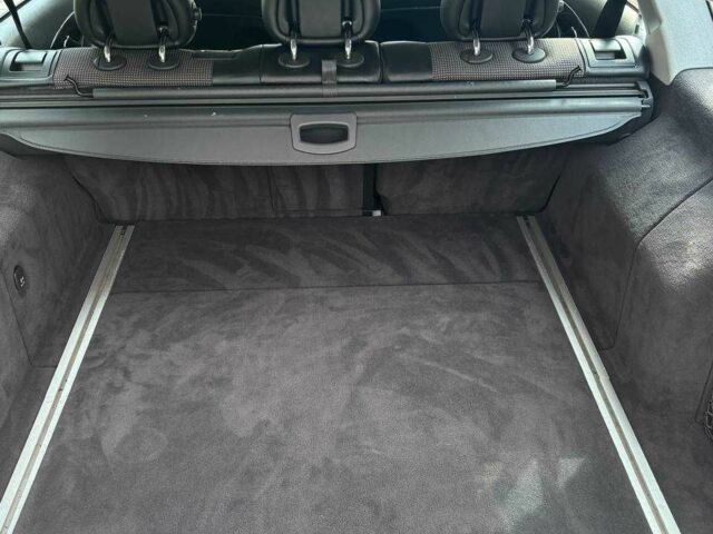 Черный Мерседес Е-Класс, объемом двигателя 3.2 л и пробегом 327 тыс. км за 8800 $, фото 23 на Automoto.ua