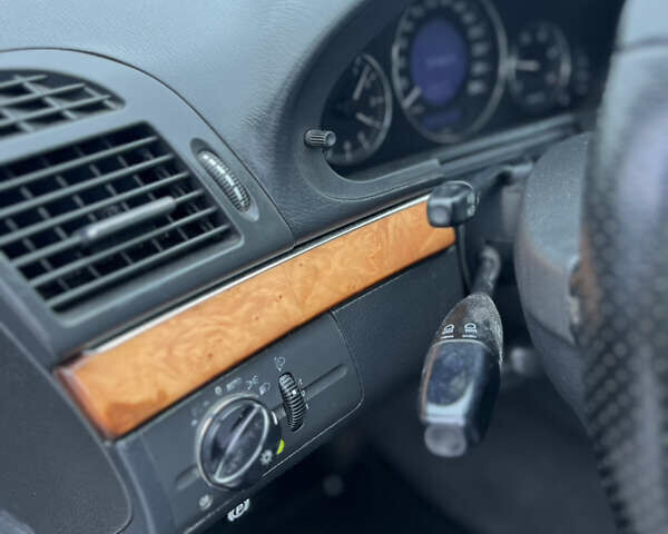 Черный Мерседес Е-Класс, объемом двигателя 2.7 л и пробегом 356 тыс. км за 4700 $, фото 18 на Automoto.ua