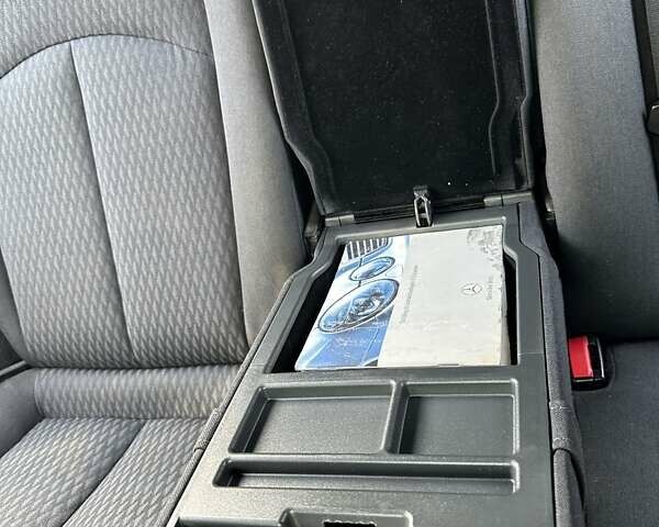 Черный Мерседес Е-Класс, объемом двигателя 2.7 л и пробегом 544 тыс. км за 6300 $, фото 18 на Automoto.ua