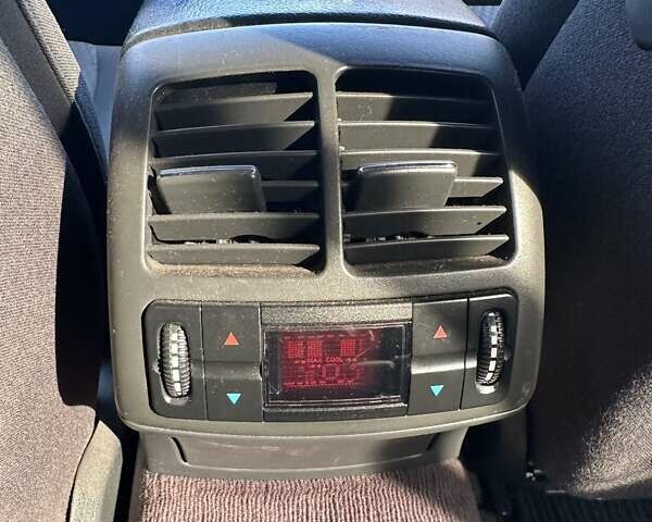 Черный Мерседес Е-Класс, объемом двигателя 2.7 л и пробегом 544 тыс. км за 6300 $, фото 19 на Automoto.ua