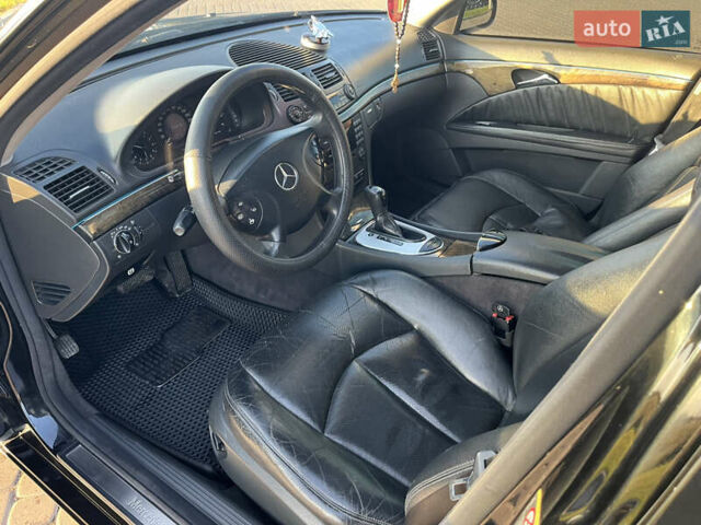 Черный Мерседес Е-Класс, объемом двигателя 2.69 л и пробегом 444 тыс. км за 6500 $, фото 11 на Automoto.ua