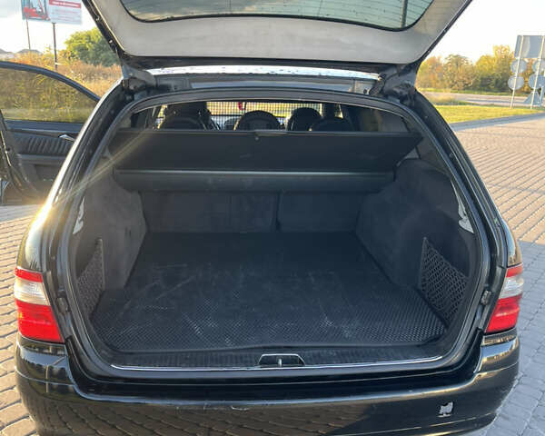 Черный Мерседес Е-Класс, объемом двигателя 2.69 л и пробегом 444 тыс. км за 6500 $, фото 20 на Automoto.ua