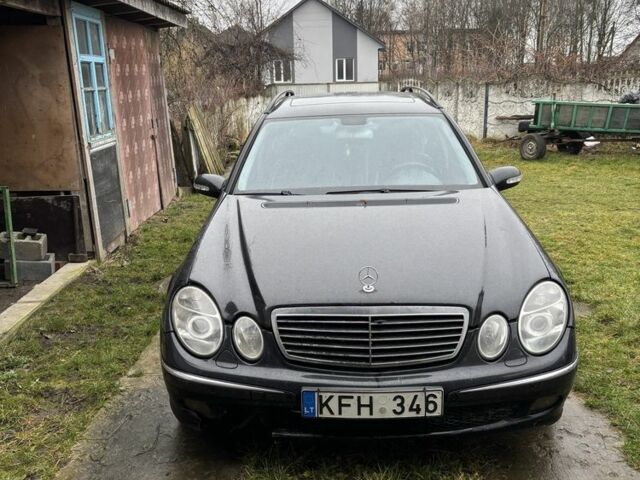 Черный Мерседес Е-Класс, объемом двигателя 3.2 л и пробегом 3 тыс. км за 2800 $, фото 7 на Automoto.ua