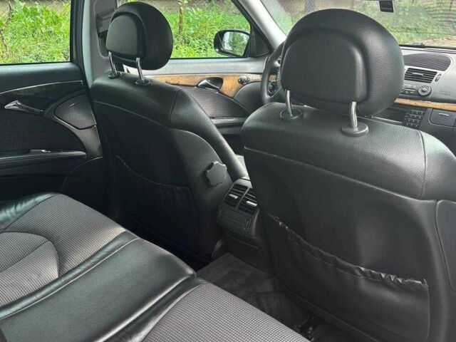 Черный Мерседес Е-Класс, объемом двигателя 3.2 л и пробегом 327 тыс. км за 8800 $, фото 14 на Automoto.ua