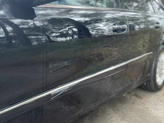 Черный Мерседес Е-Класс, объемом двигателя 3.2 л и пробегом 300 тыс. км за 2650 $, фото 3 на Automoto.ua