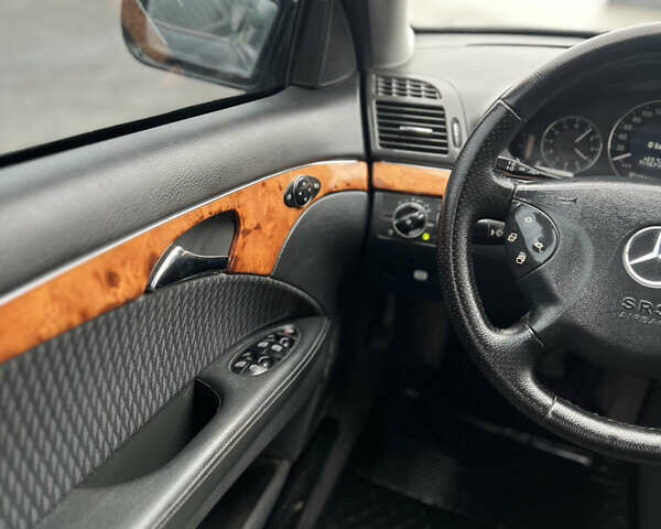 Черный Мерседес Е-Класс, объемом двигателя 2.7 л и пробегом 356 тыс. км за 4700 $, фото 23 на Automoto.ua