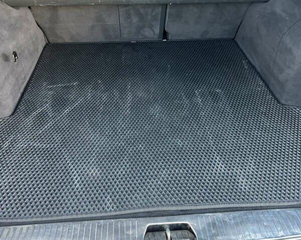 Черный Мерседес Е-Класс, объемом двигателя 2.69 л и пробегом 444 тыс. км за 6500 $, фото 21 на Automoto.ua