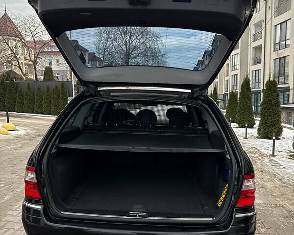 Черный Мерседес Е-Класс, объемом двигателя 2.7 л и пробегом 350 тыс. км за 7800 $, фото 20 на Automoto.ua