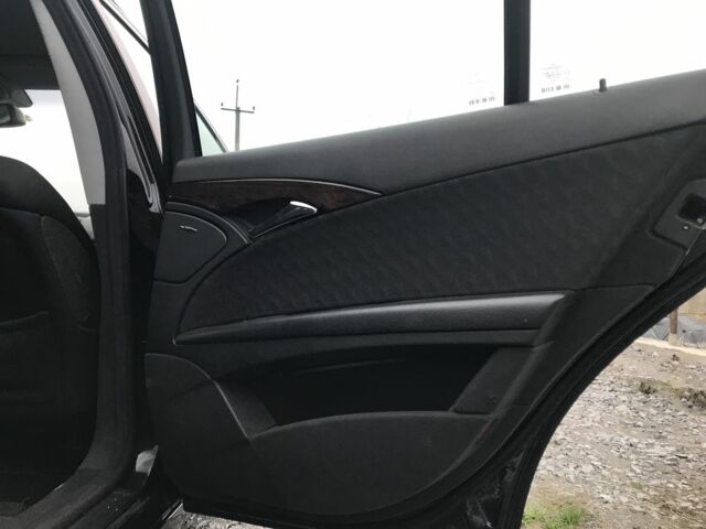 Чорний Мерседес Е-Клас, об'ємом двигуна 2.2 л та пробігом 390 тис. км за 2250 $, фото 23 на Automoto.ua