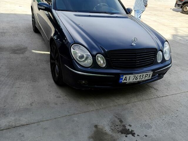 Черный Мерседес Е-Класс, объемом двигателя 3.2 л и пробегом 324 тыс. км за 6700 $, фото 8 на Automoto.ua