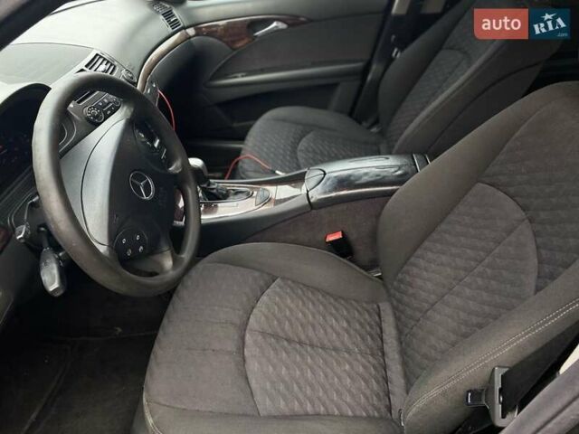 Чорний Мерседес Е-Клас, об'ємом двигуна 2.1 л та пробігом 360 тис. км за 5300 $, фото 7 на Automoto.ua