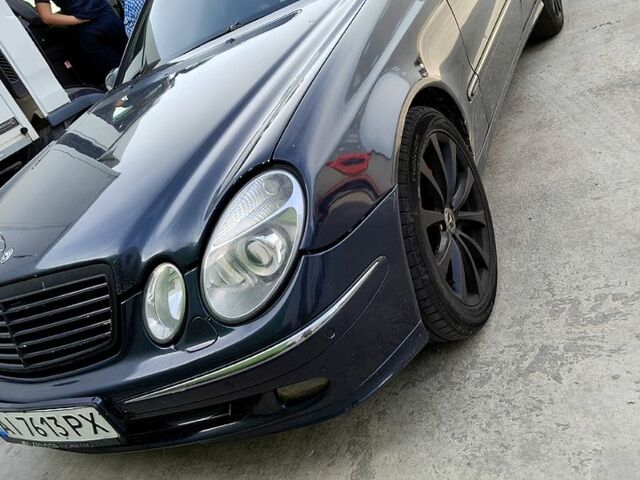 Черный Мерседес Е-Класс, объемом двигателя 3.2 л и пробегом 324 тыс. км за 6700 $, фото 7 на Automoto.ua