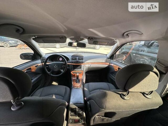 Черный Мерседес Е-Класс, объемом двигателя 2.7 л и пробегом 544 тыс. км за 6300 $, фото 17 на Automoto.ua