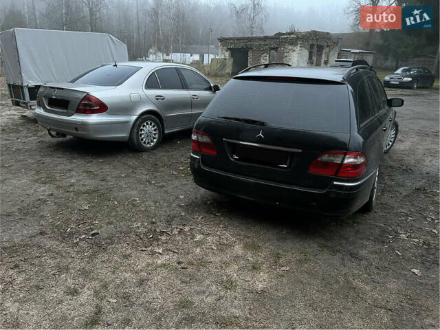 Черный Мерседес Е-Класс, объемом двигателя 3.2 л и пробегом 311 тыс. км за 3200 $, фото 5 на Automoto.ua