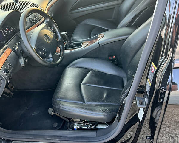 Черный Мерседес Е-Класс, объемом двигателя 2.69 л и пробегом 330 тыс. км за 6542 $, фото 14 на Automoto.ua