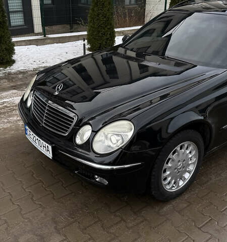 Черный Мерседес Е-Класс, объемом двигателя 2.7 л и пробегом 350 тыс. км за 7800 $, фото 1 на Automoto.ua