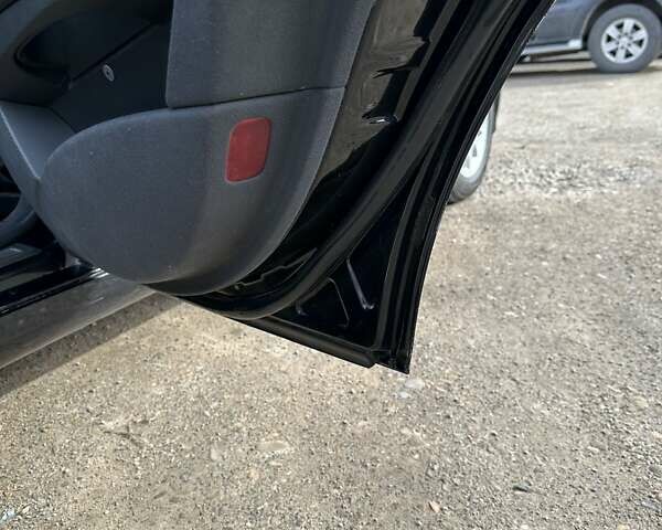 Черный Мерседес Е-Класс, объемом двигателя 2.7 л и пробегом 544 тыс. км за 6300 $, фото 15 на Automoto.ua