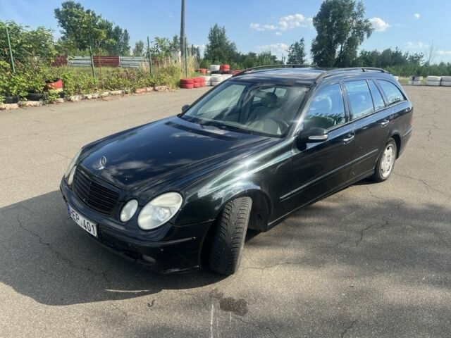 Черный Мерседес Е-Класс, объемом двигателя 2.7 л и пробегом 220 тыс. км за 3200 $, фото 2 на Automoto.ua
