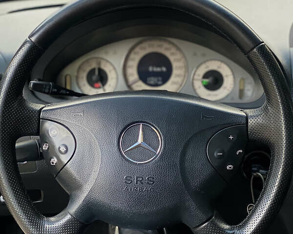 Чорний Мерседес Е-Клас, об'ємом двигуна 3 л та пробігом 300 тис. км за 7000 $, фото 13 на Automoto.ua