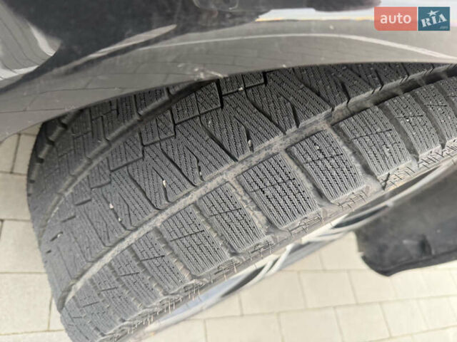 Мерседес Е-Клас 2005 у Вінниці на Automoto.ua Чорний Мерседес Е-Клас, об'ємом двигуна 2.99 л та пробігом 315 тис. км за 7500 $, фото 6 на Automoto.ua