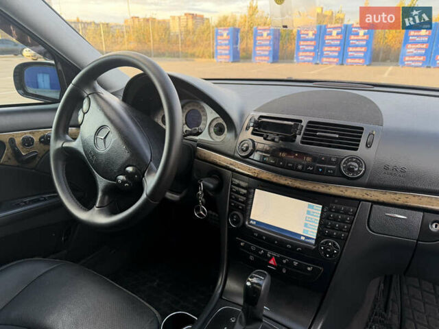 Мерседес Е-Клас 2005 у Вінниці на Automoto.ua Чорний Мерседес Е-Клас, об'ємом двигуна 2.99 л та пробігом 315 тис. км за 7500 $, фото 11 на Automoto.ua