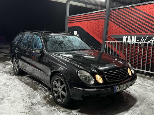 Черный Мерседес Е-Класс, объемом двигателя 3.2 л и пробегом 502 тыс. км за 3550 $, фото 1 на Automoto.ua