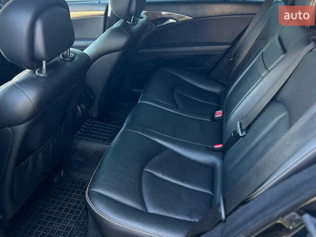 Черный Мерседес Е-Класс, объемом двигателя 3 л и пробегом 230 тыс. км за 8800 $, фото 21 на Automoto.ua